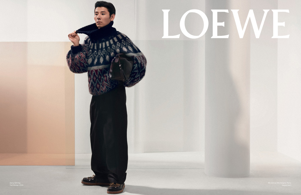 Loewe Fall Winter 2025 Campain - © Arnaud Lajeunie