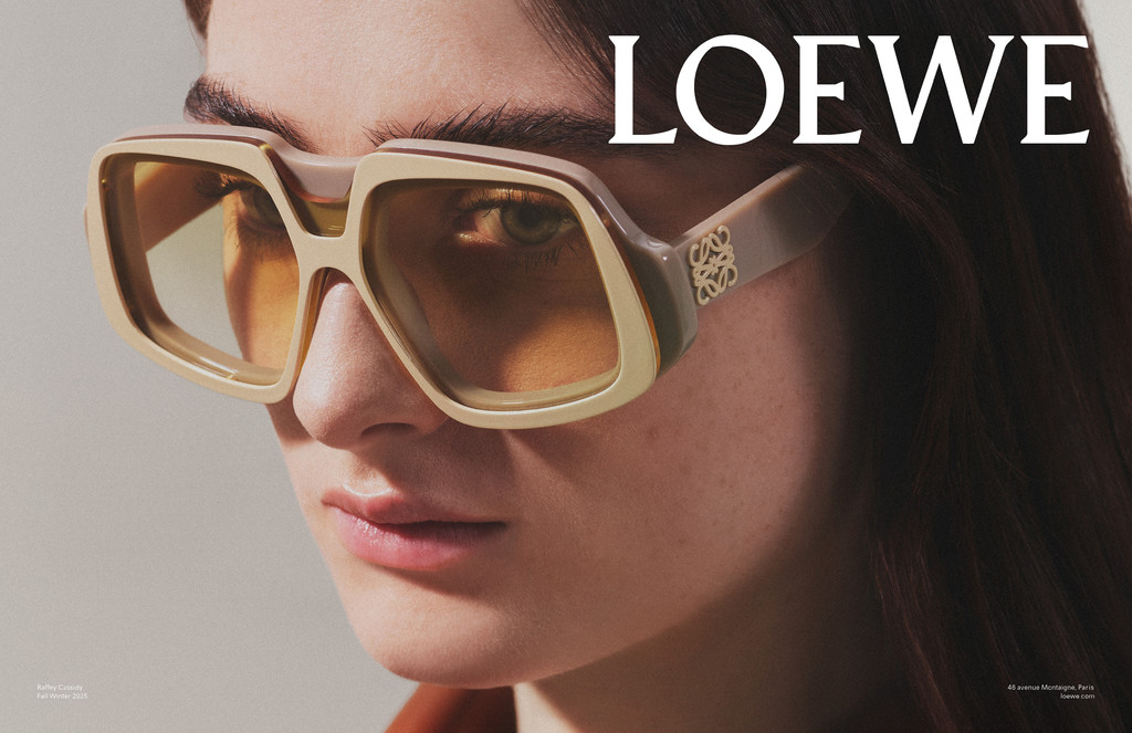 Loewe Fall Winter 2025 Campain - © Arnaud Lajeunie