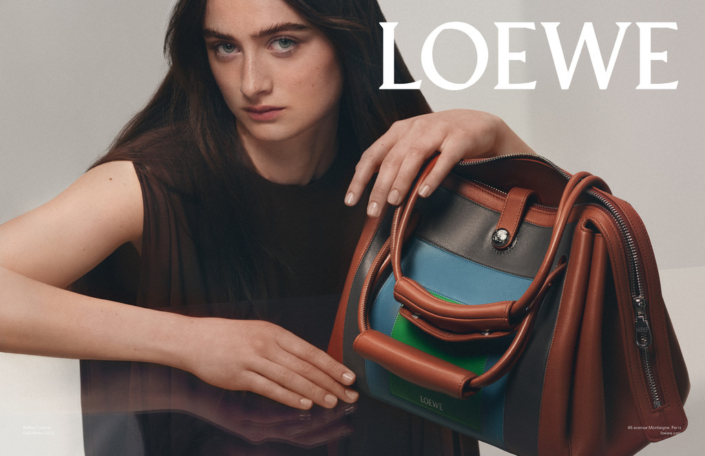 Loewe Fall Winter 2025 Campain - © Arnaud Lajeunie