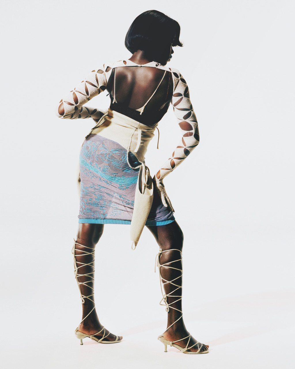 More or Less - © Arnaud Lajeunie