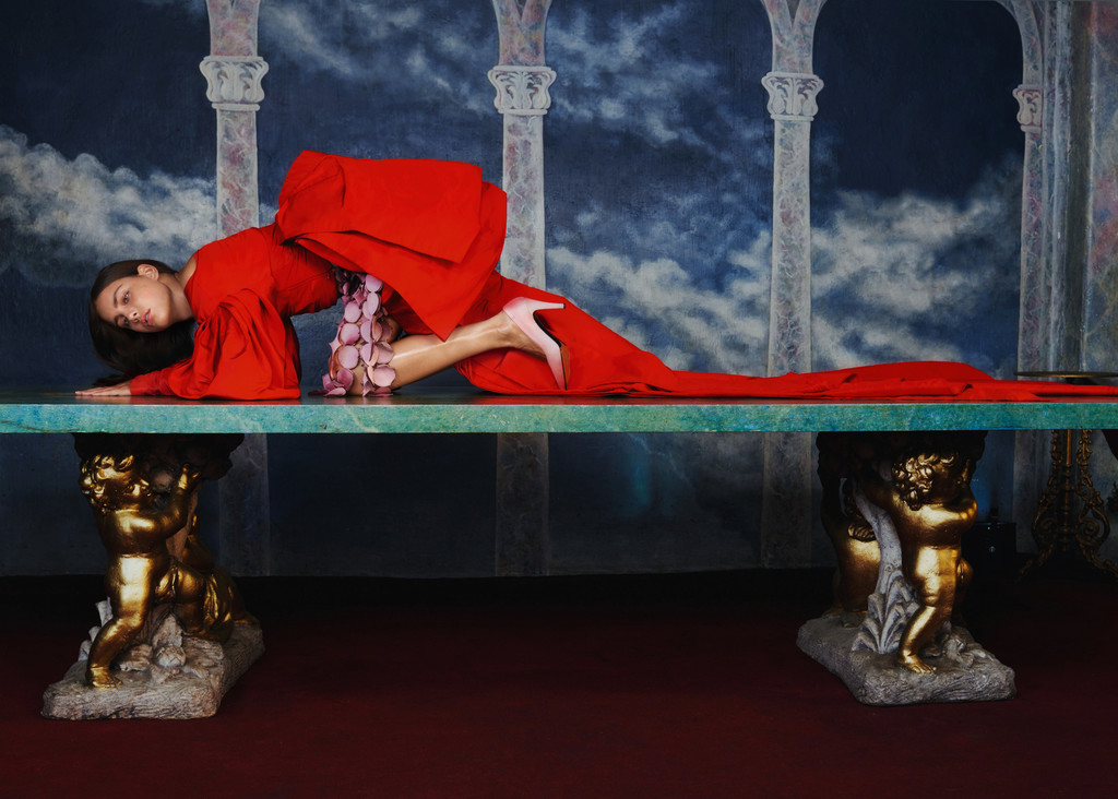 The Carpet Matches the Drapes - © Arnaud Lajeunie